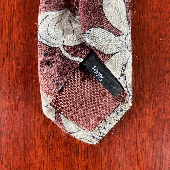 Christopher Barnes 100% Silk Tie - Picture 4 of 4